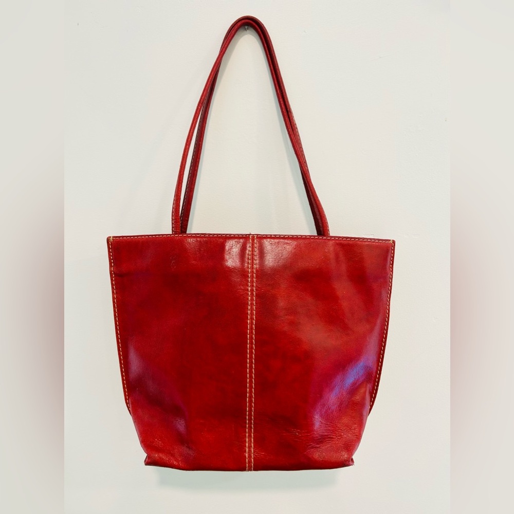 Wilson’s Leather Vintage Red Handbag Zippered Inside Pocket/Magnetic EUC